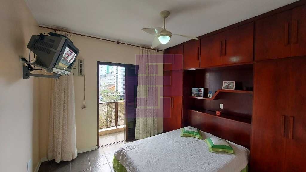 Venda de Apartamentos / Padrão na cidade de Guarujá