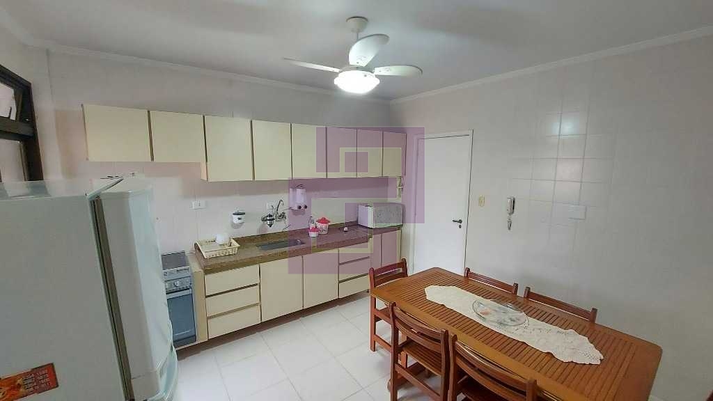 Venda de Apartamentos / Padrão na cidade de Guarujá