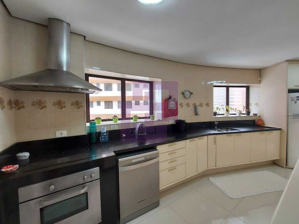 Venda de Apartamentos / Padrão na cidade de Guarujá