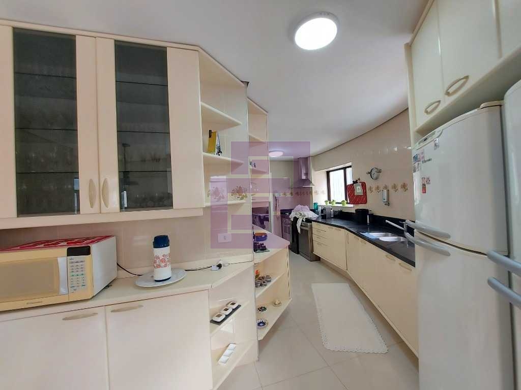 Venda de Apartamentos / Padrão na cidade de Guarujá