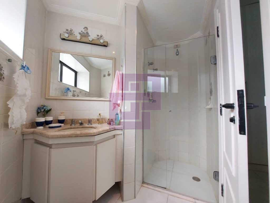 Venda de Apartamentos / Padrão na cidade de Guarujá