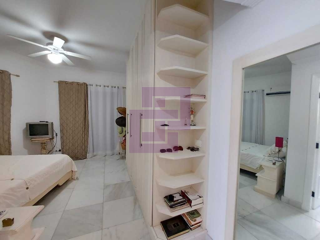 Venda de Apartamentos / Padrão na cidade de Guarujá