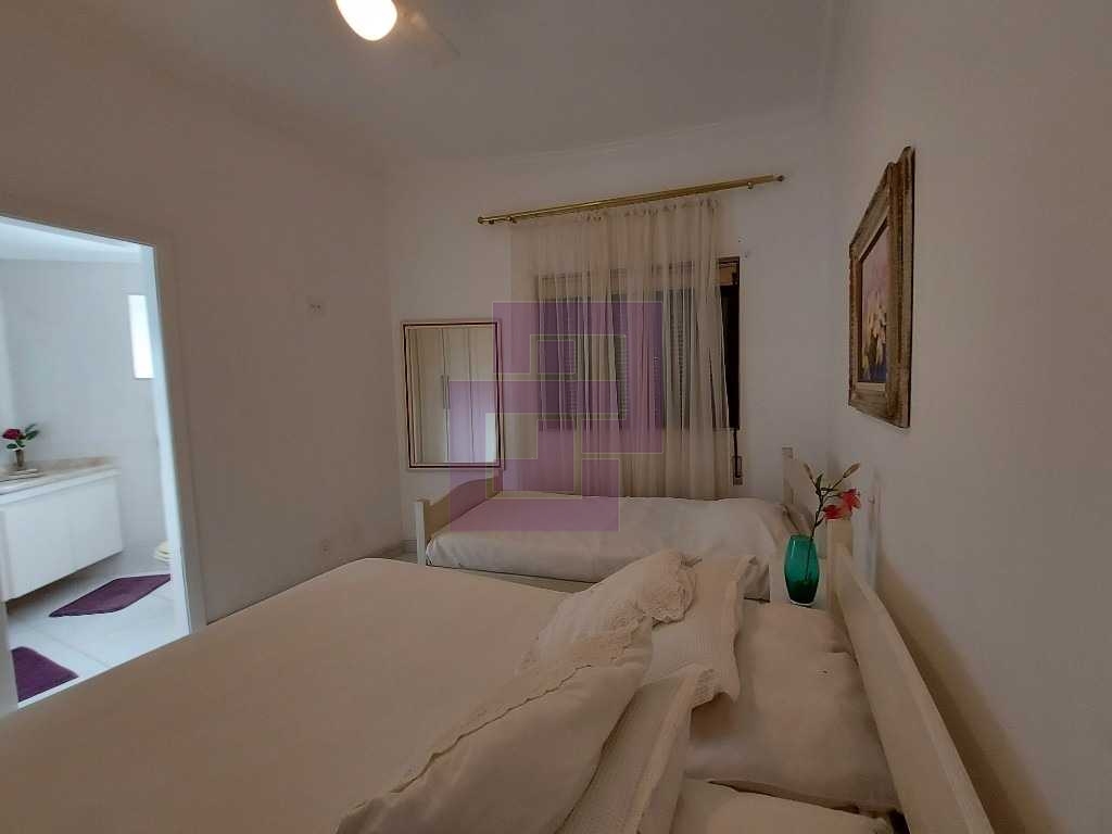 Venda de Apartamentos / Padrão na cidade de Guarujá