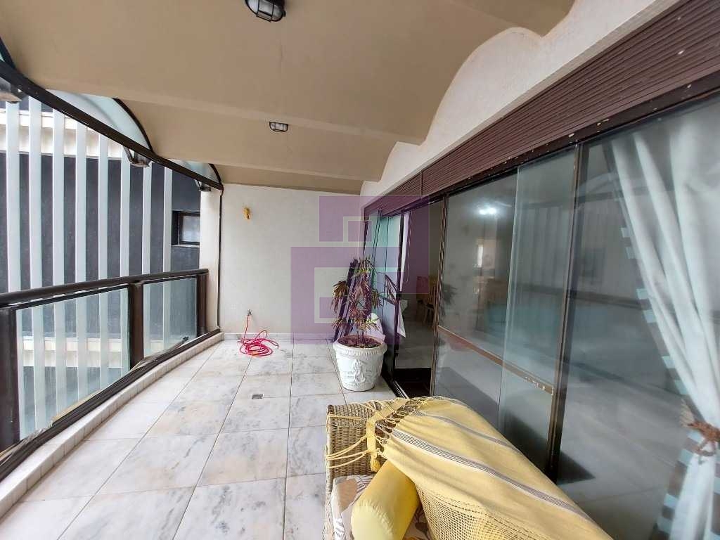 Venda de Apartamentos / Padrão na cidade de Guarujá