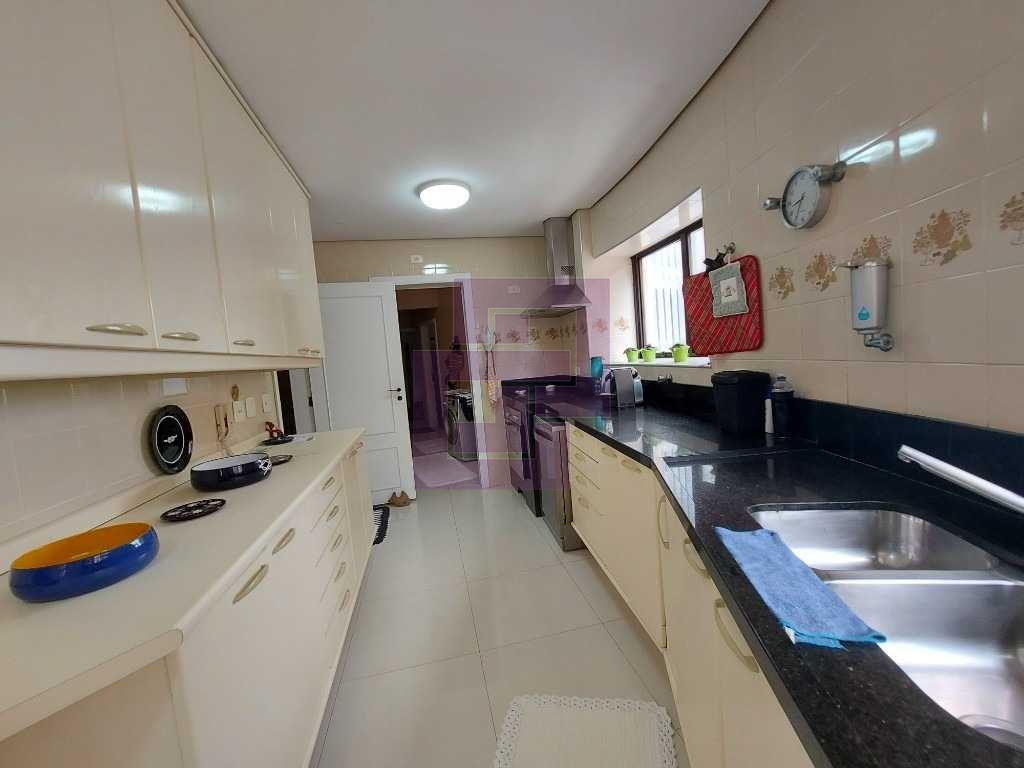 Venda de Apartamentos / Padrão na cidade de Guarujá