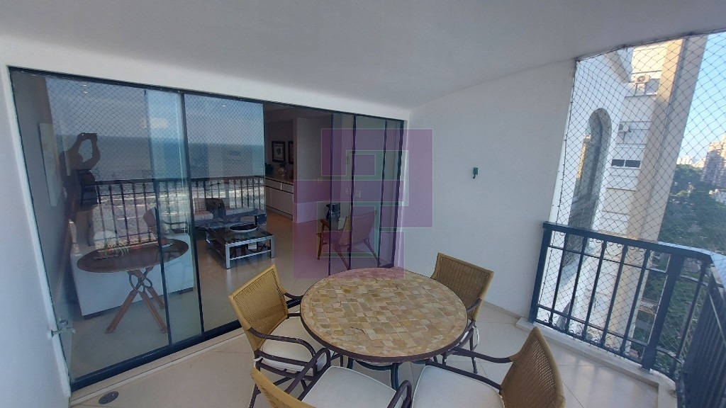 Venda de Apartamentos / Padrão na cidade de Guarujá