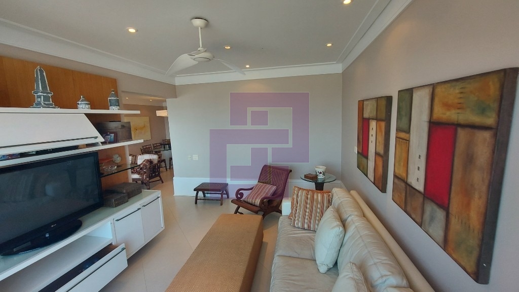 Venda de Apartamentos / Padrão na cidade de Guarujá