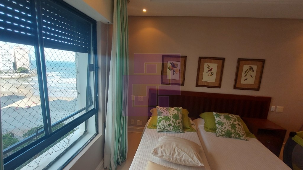 Venda de Apartamentos / Padrão na cidade de Guarujá