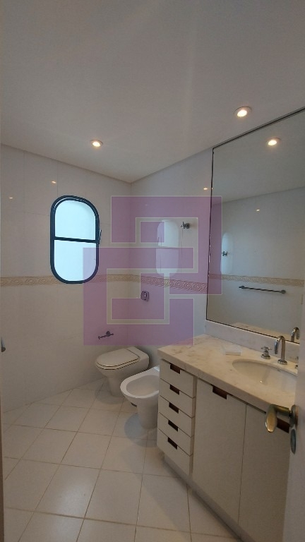 Venda de Apartamentos / Padrão na cidade de Guarujá