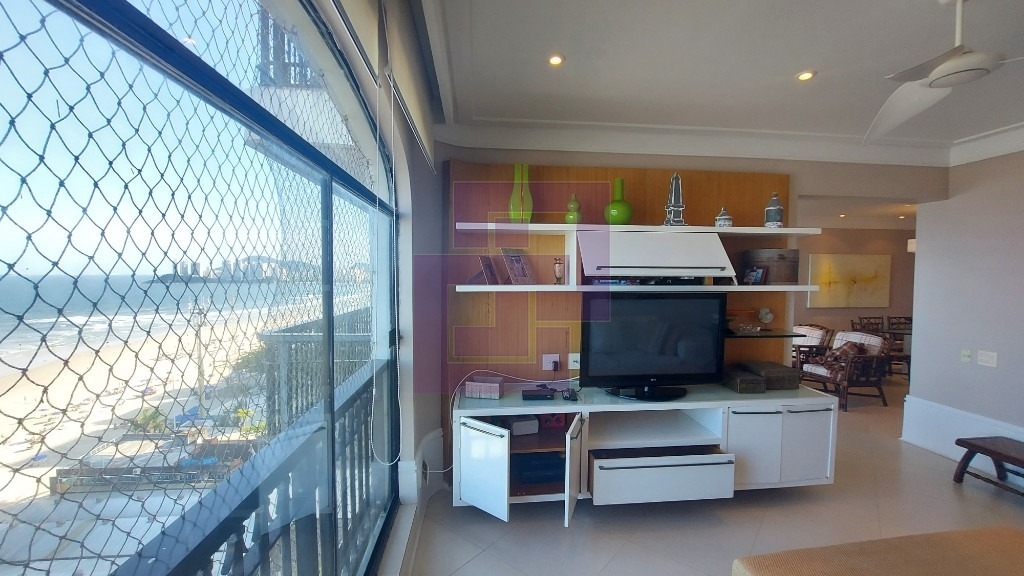 Venda de Apartamentos / Padrão na cidade de Guarujá