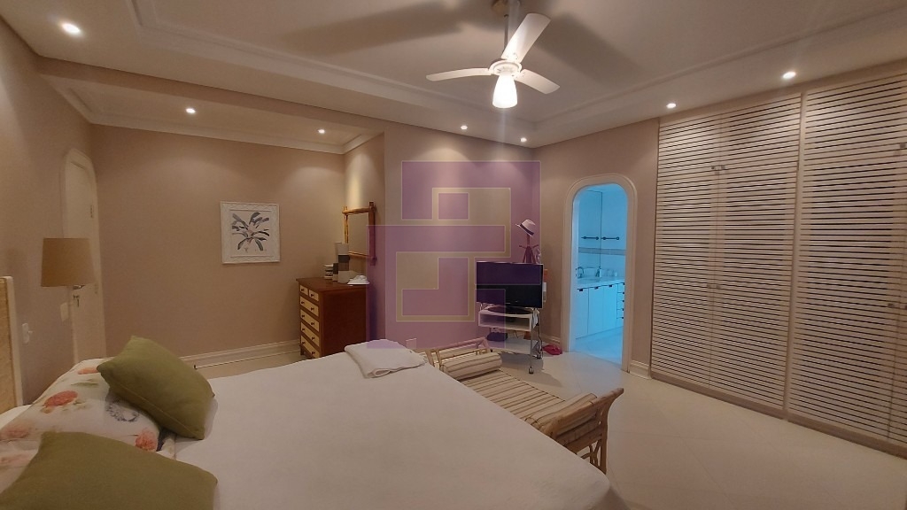 Venda de Apartamentos / Padrão na cidade de Guarujá