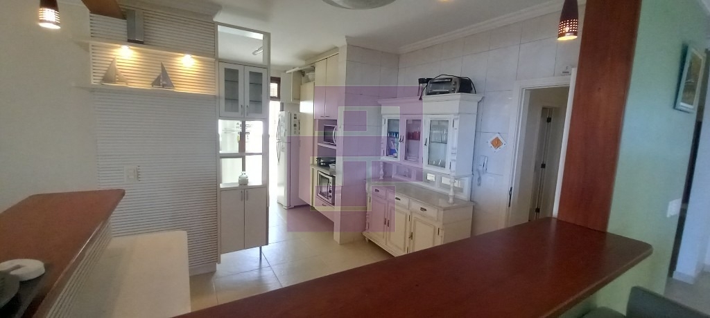 Venda de apartamentos / padrão na cidade de guarujá