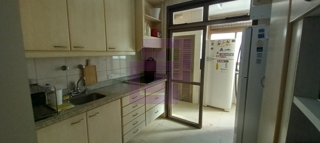 Venda de apartamentos / padrão na cidade de guarujá