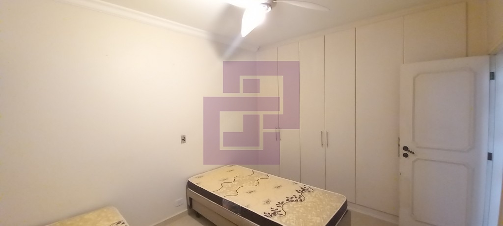 Venda de Apartamentos / Padrão na cidade de Guarujá