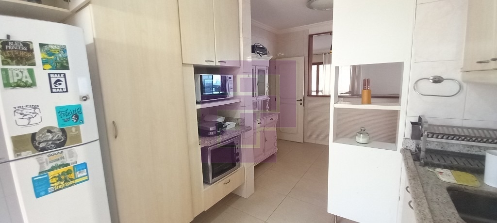 Venda de apartamentos / padrão na cidade de guarujá