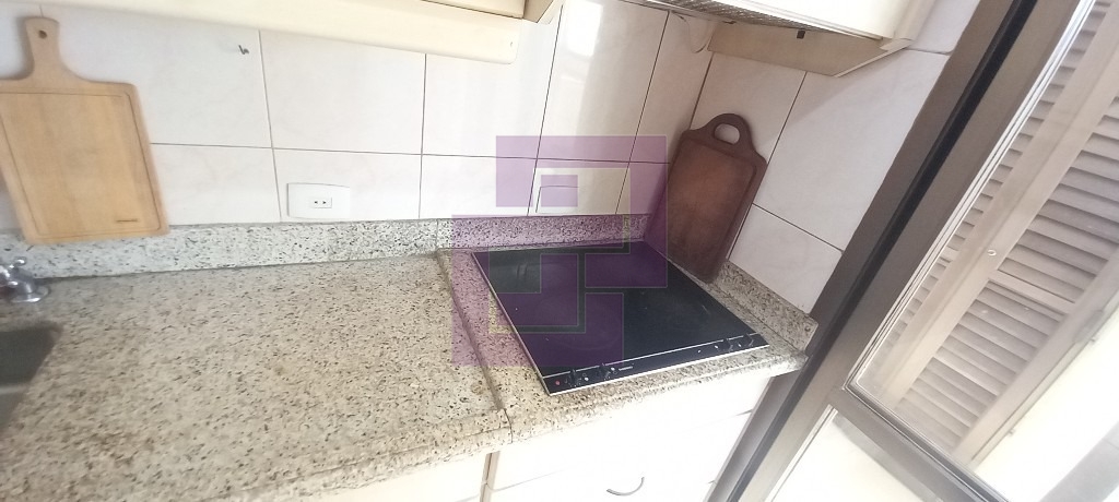 Venda de apartamentos / padrão na cidade de guarujá