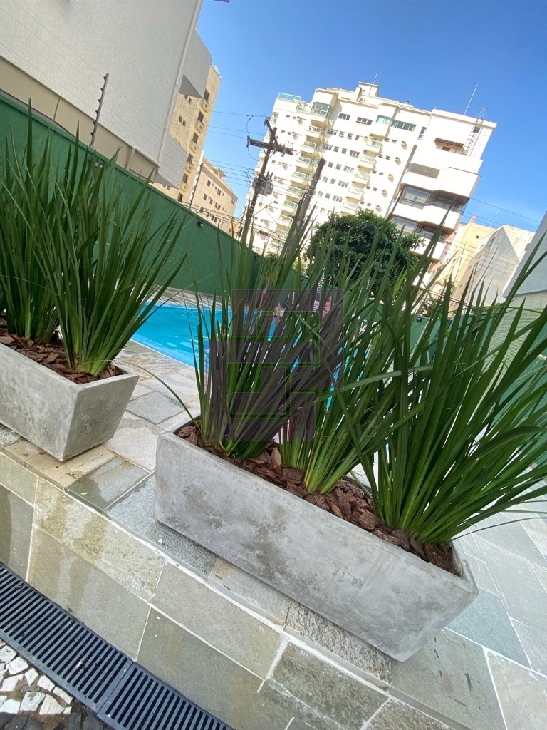 Enseada 200 mts do mar !