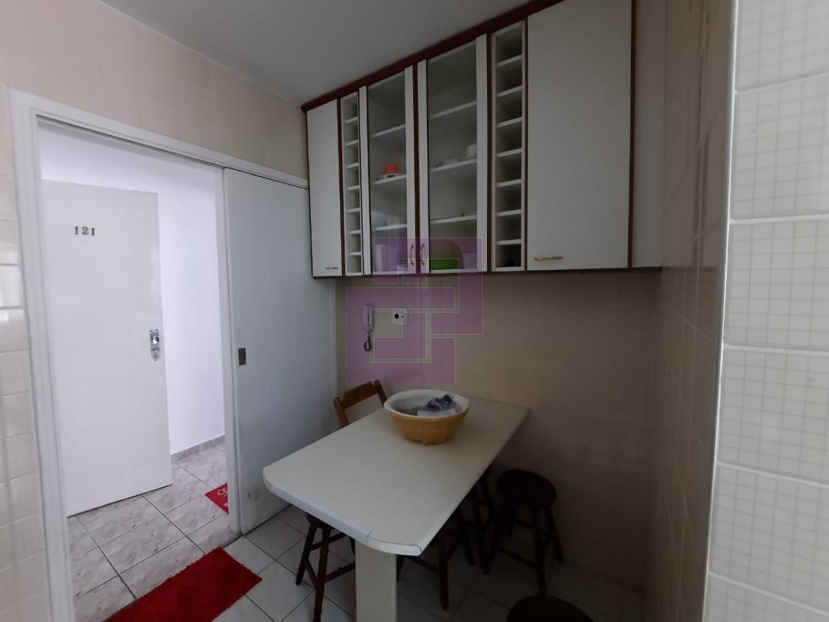 Apartamento para Locação em Guarujá / SP no bairro Pitangueiras