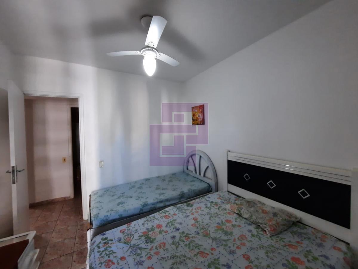 Apartamento para Locação em Guarujá / SP no bairro Pitangueiras