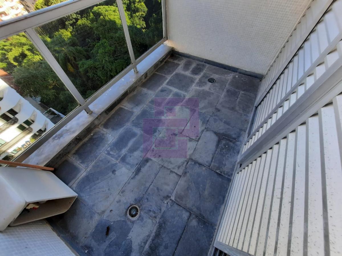 Apartamento para Locação em Guarujá / SP no bairro Pitangueiras