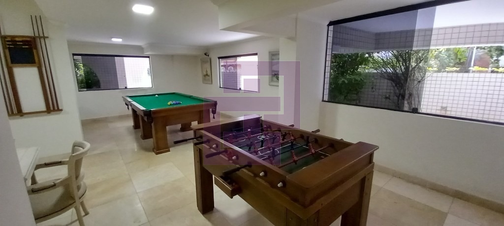 Enseada, duas quadras do Mar!