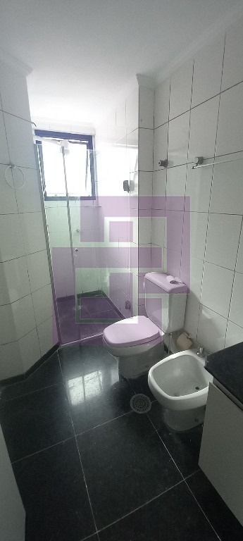 Venda de Apartamentos / Padrão na cidade de Guarujá