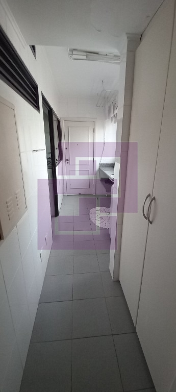 Venda de Apartamentos / Padrão na cidade de Guarujá