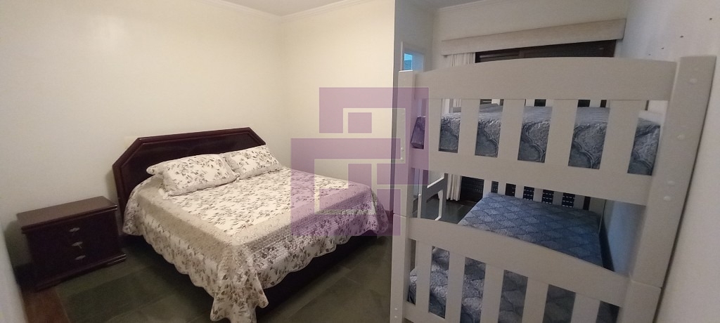 Venda de Apartamentos / Padrão na cidade de Guarujá