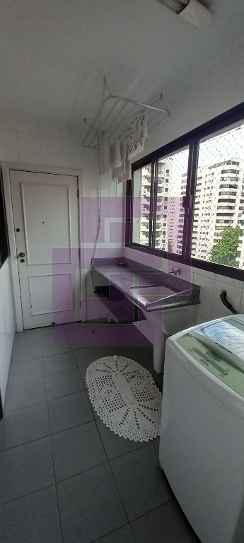 Venda de Apartamentos / Padrão na cidade de Guarujá