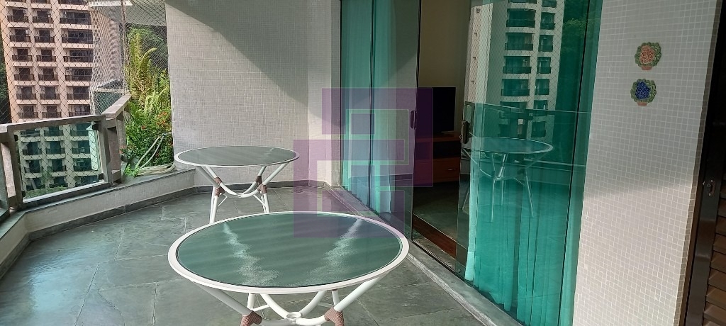 Venda de Apartamentos / Padrão na cidade de Guarujá