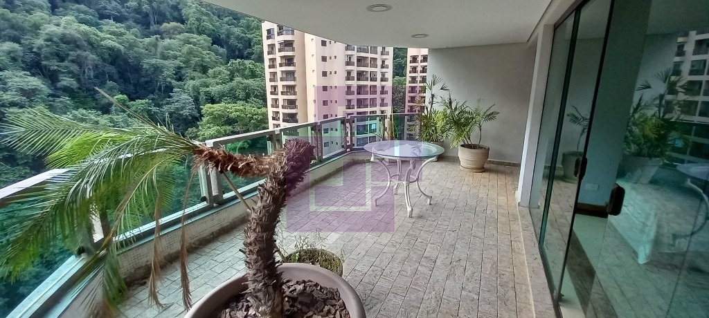 Venda de Apartamentos / Padrão na cidade de Guarujá