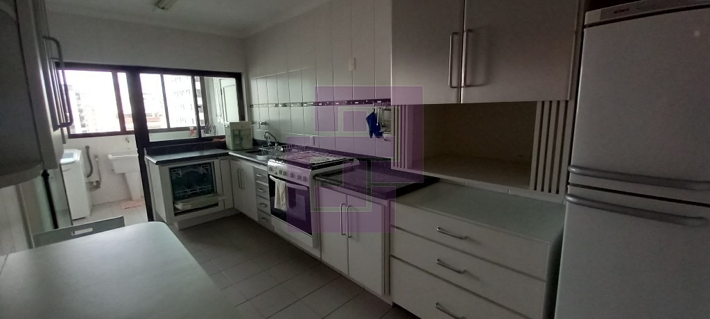 Venda de Apartamentos / Padrão na cidade de Guarujá