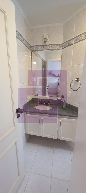 Venda de Apartamentos / Padrão na cidade de Guarujá