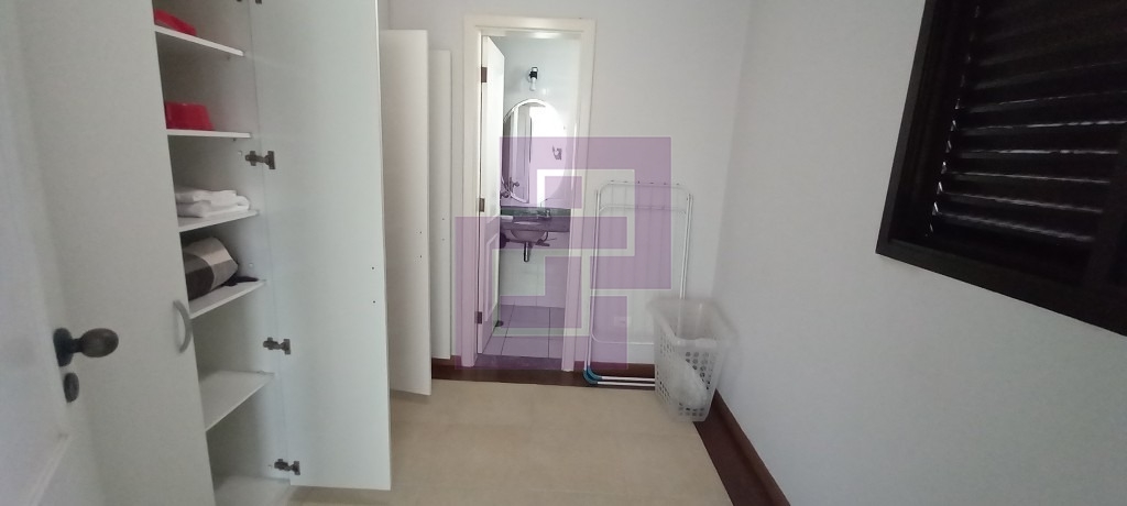 Venda de Apartamentos / Padrão na cidade de Guarujá