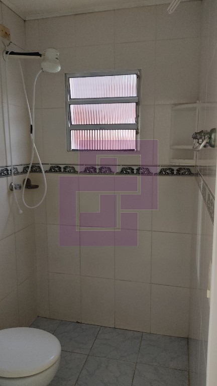 Venda de Casas / Padrão na cidade de Guarujá