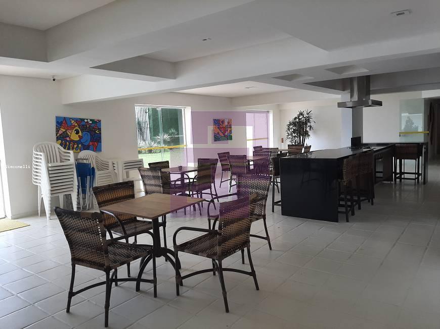 Apartamento para Locação em Guarujá / SP no bairro Astúrias