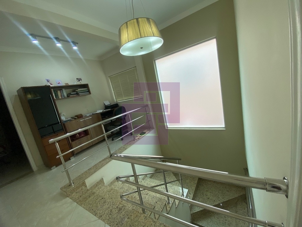 Casa impecável, pronta para morar!