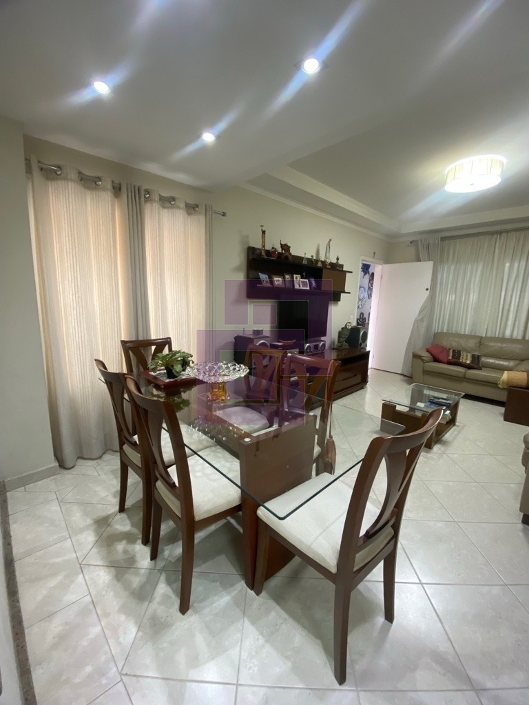 Casa impecável, pronta para morar!