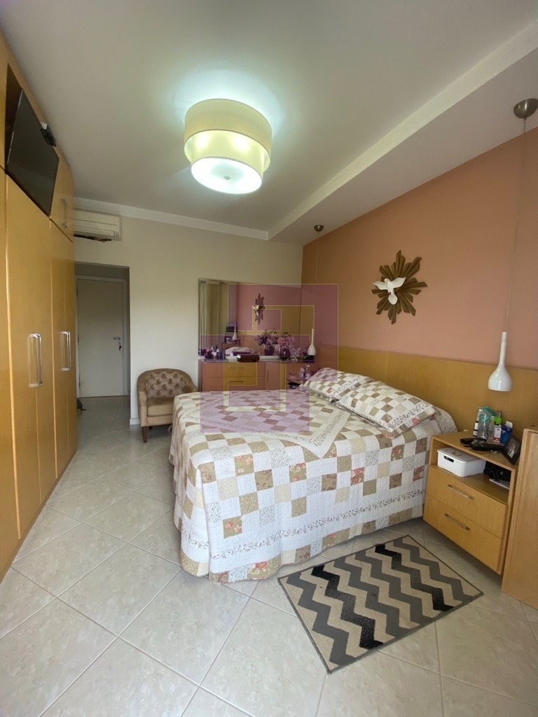 Casa impecável, pronta para morar!