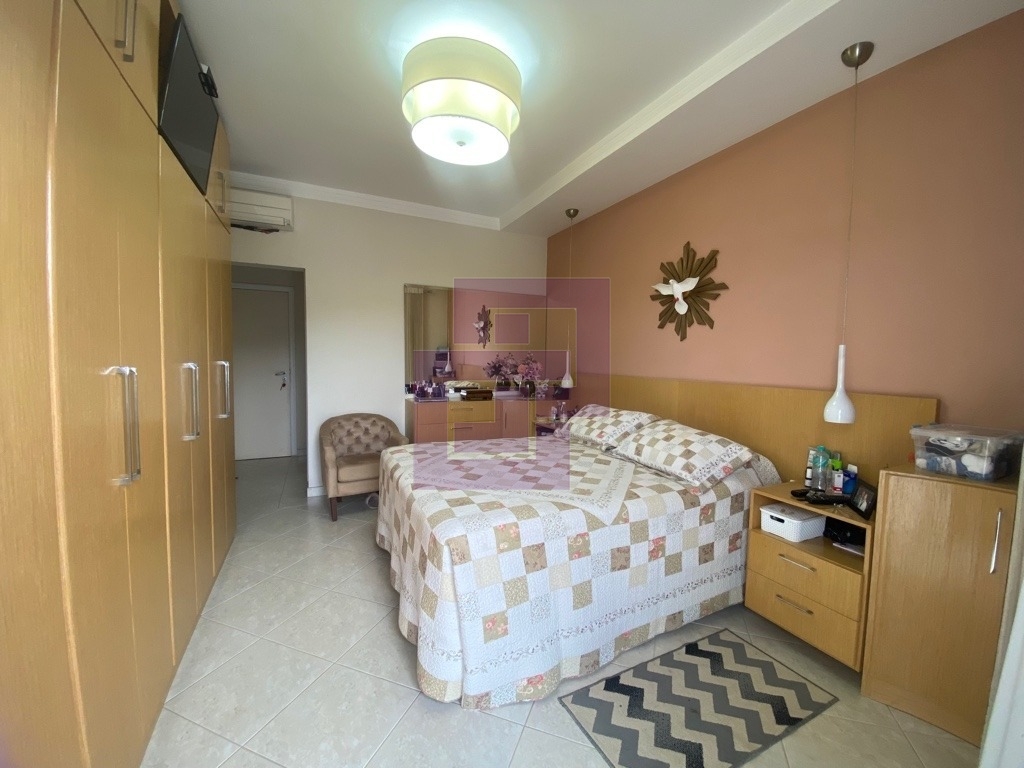 Casa impecável, pronta para morar!