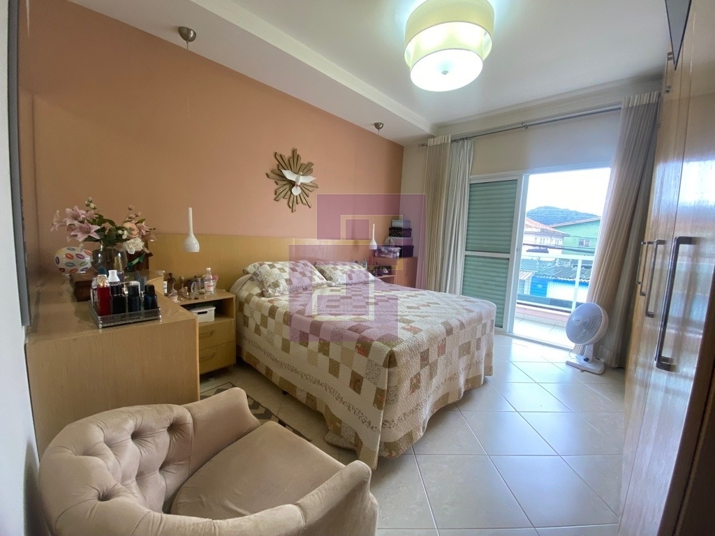 Casa impecável, pronta para morar!