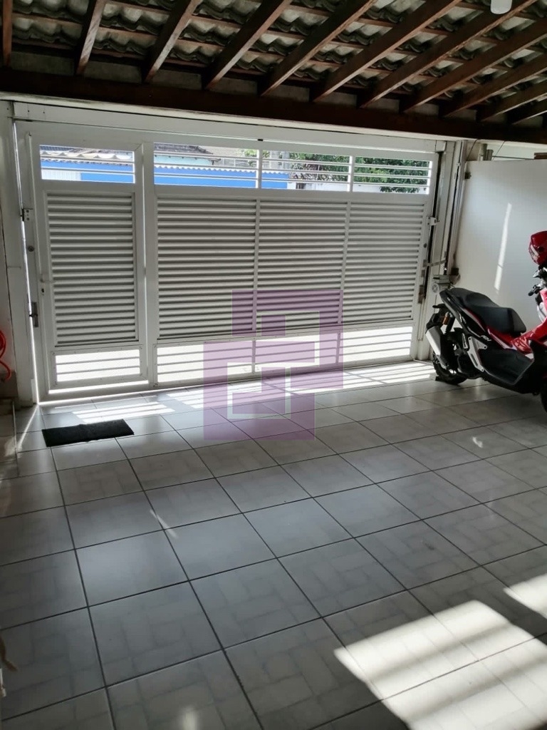 Casa impecável, pronta para morar!