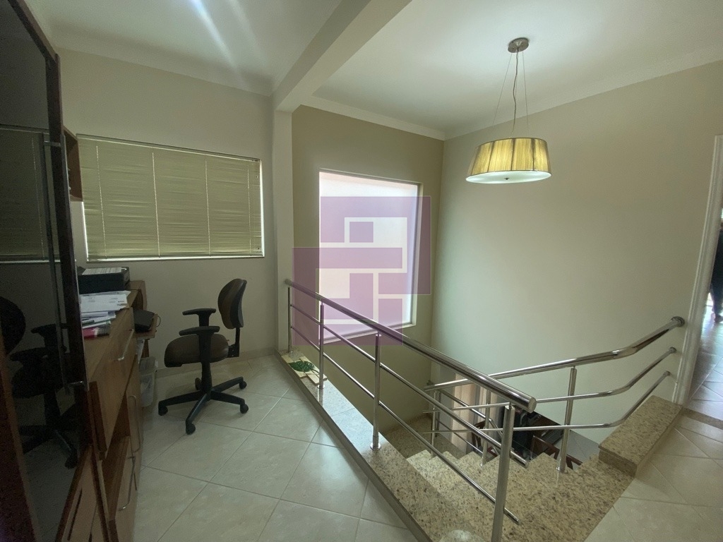 Casa impecável, pronta para morar!