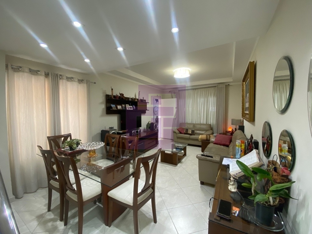 Casa impecável, pronta para morar!