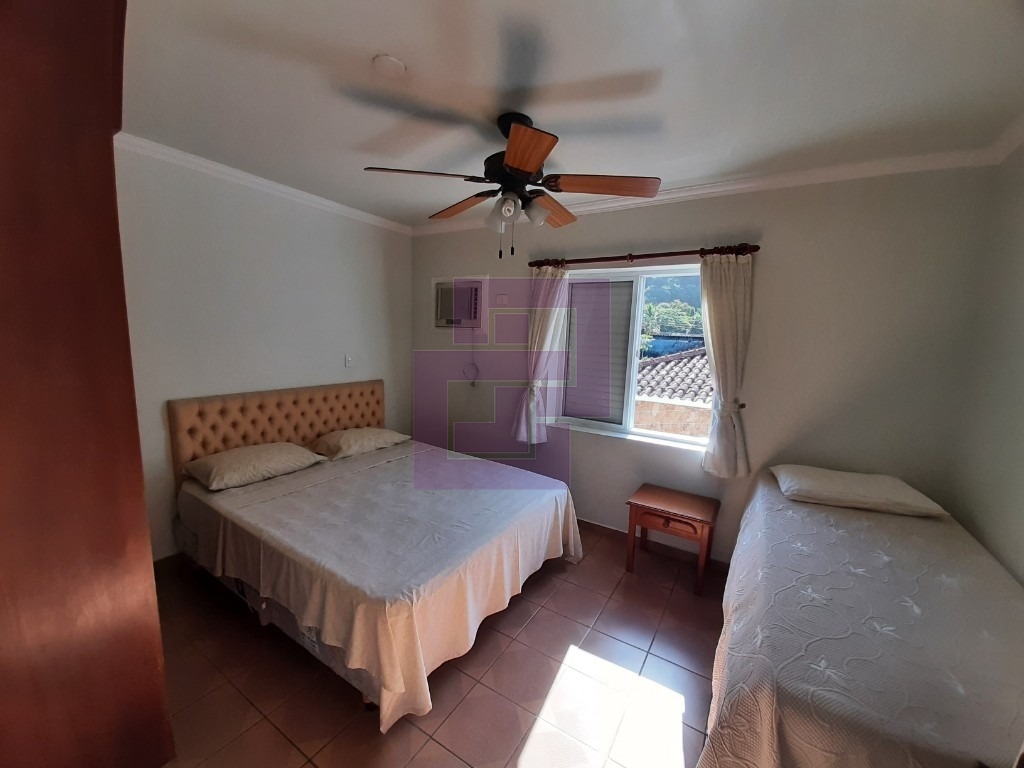 Venda de Casas / Sobrado na cidade de Guarujá
