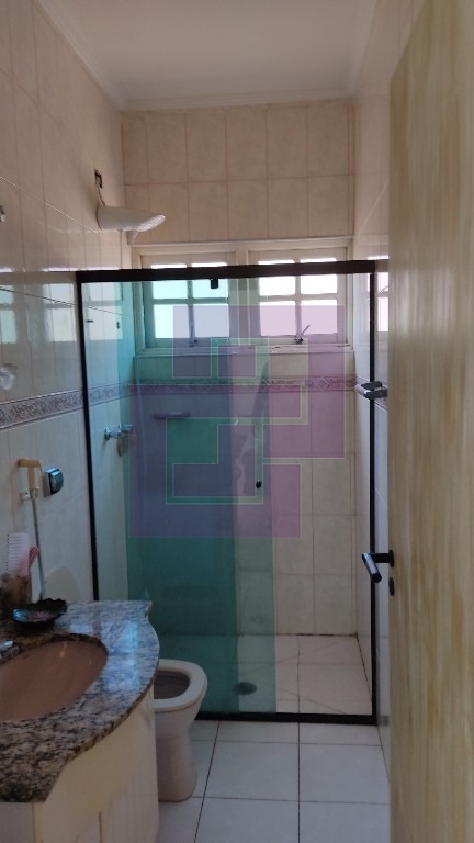Venda de Casas / Sobrado na cidade de Guarujá