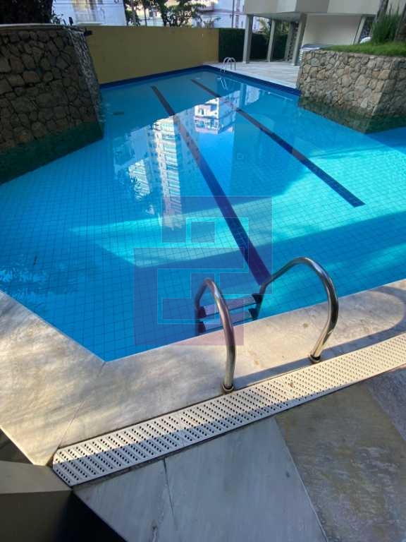 Enseada, regiao do Aquario. 300 mts do Mar. Lazer no edificio.