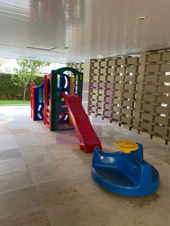 Enseada, regiao do Aquario. 300 mts do Mar. Lazer no edificio.