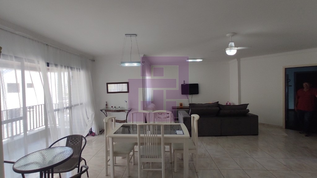 Enseada! Ótimo Apartamento