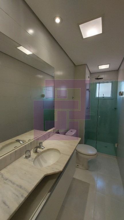 Venda de Apartamentos / Padrão na cidade de Guarujá